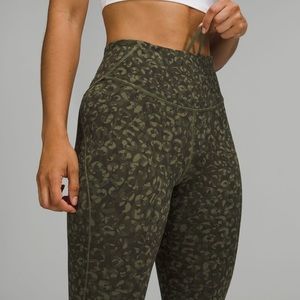 NWT Lululemon Base pase HR Tight 25”